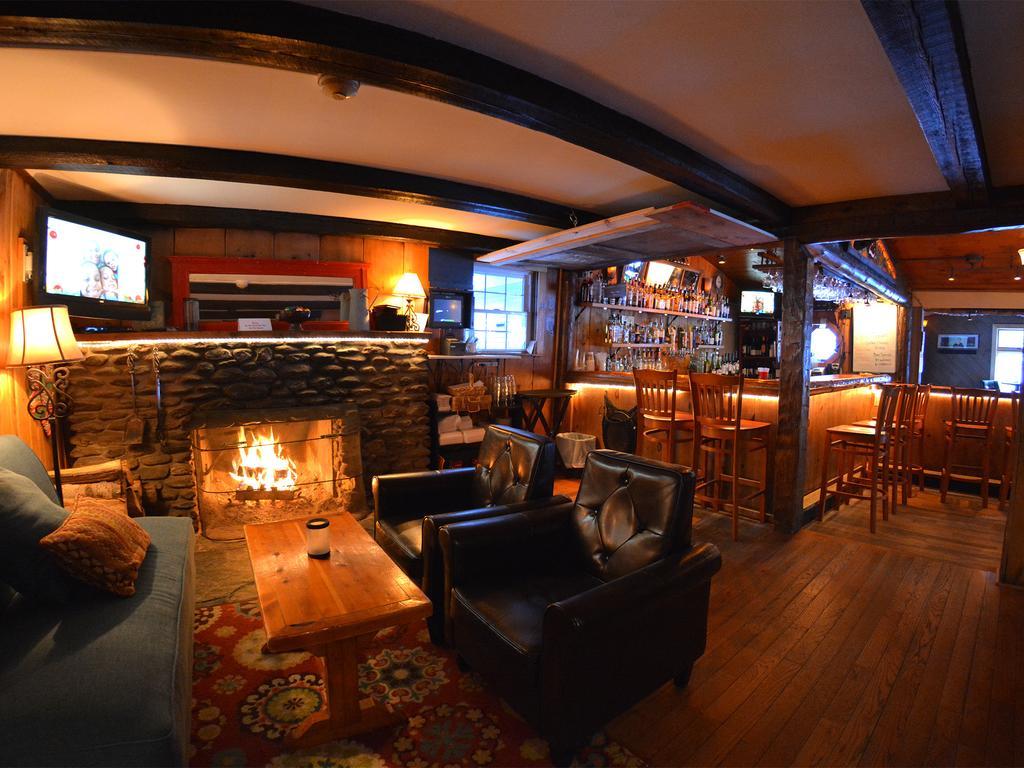 Hyde Away Inn Waitsfield エクステリア 写真