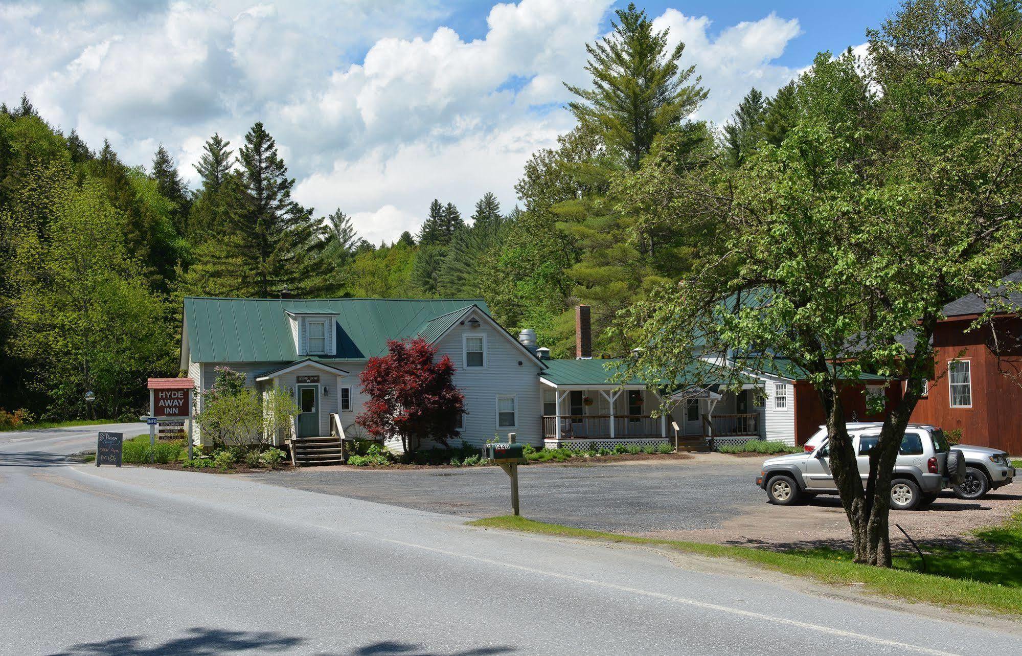 Hyde Away Inn Waitsfield エクステリア 写真